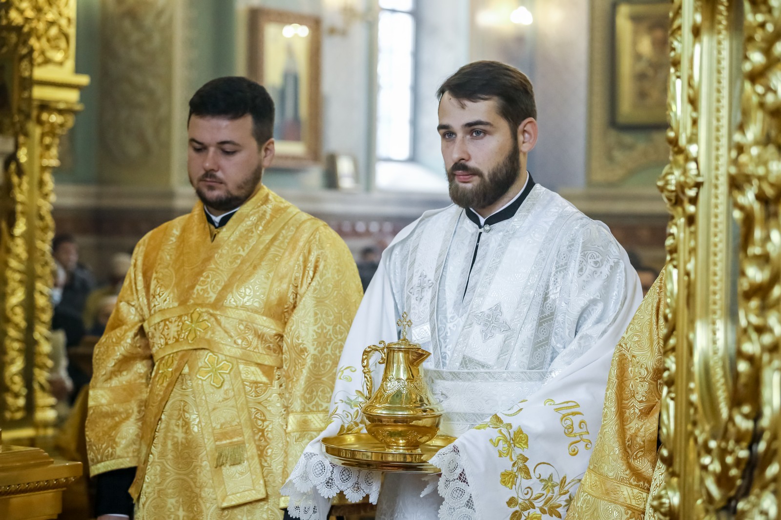 Митрополит Кирилл рукоположил студента семинарии в сан диакона