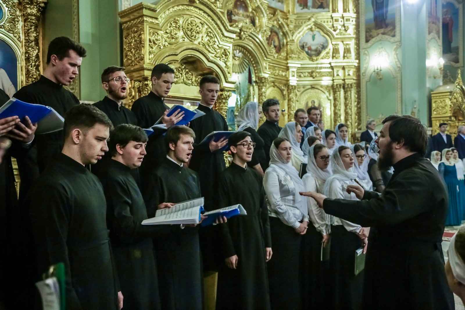 Православный хор храма в Минусинске